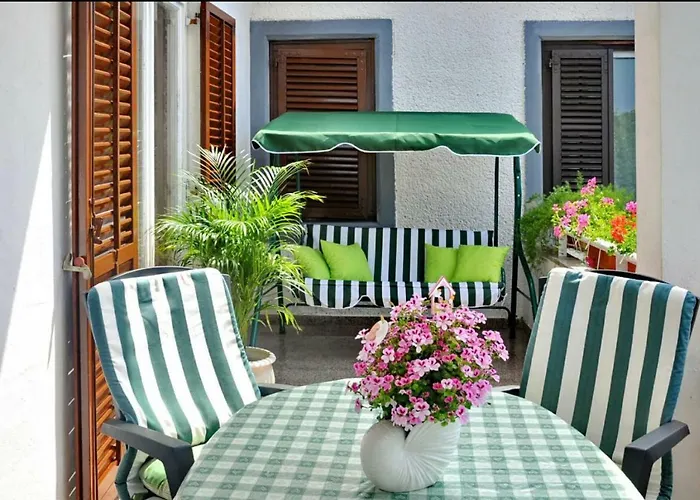 New!!! 2024 Marea With Xxl Sunny Terrace Apartment Poreč